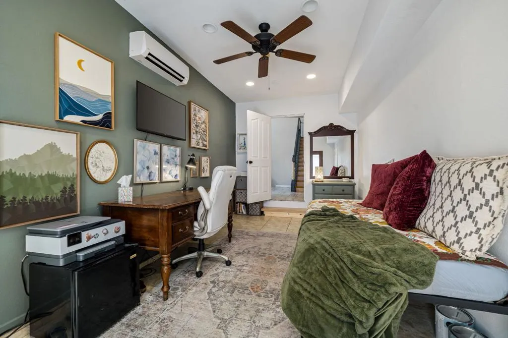 41945 Maryn Court, Palm Desert, California 92211 home-pic-19